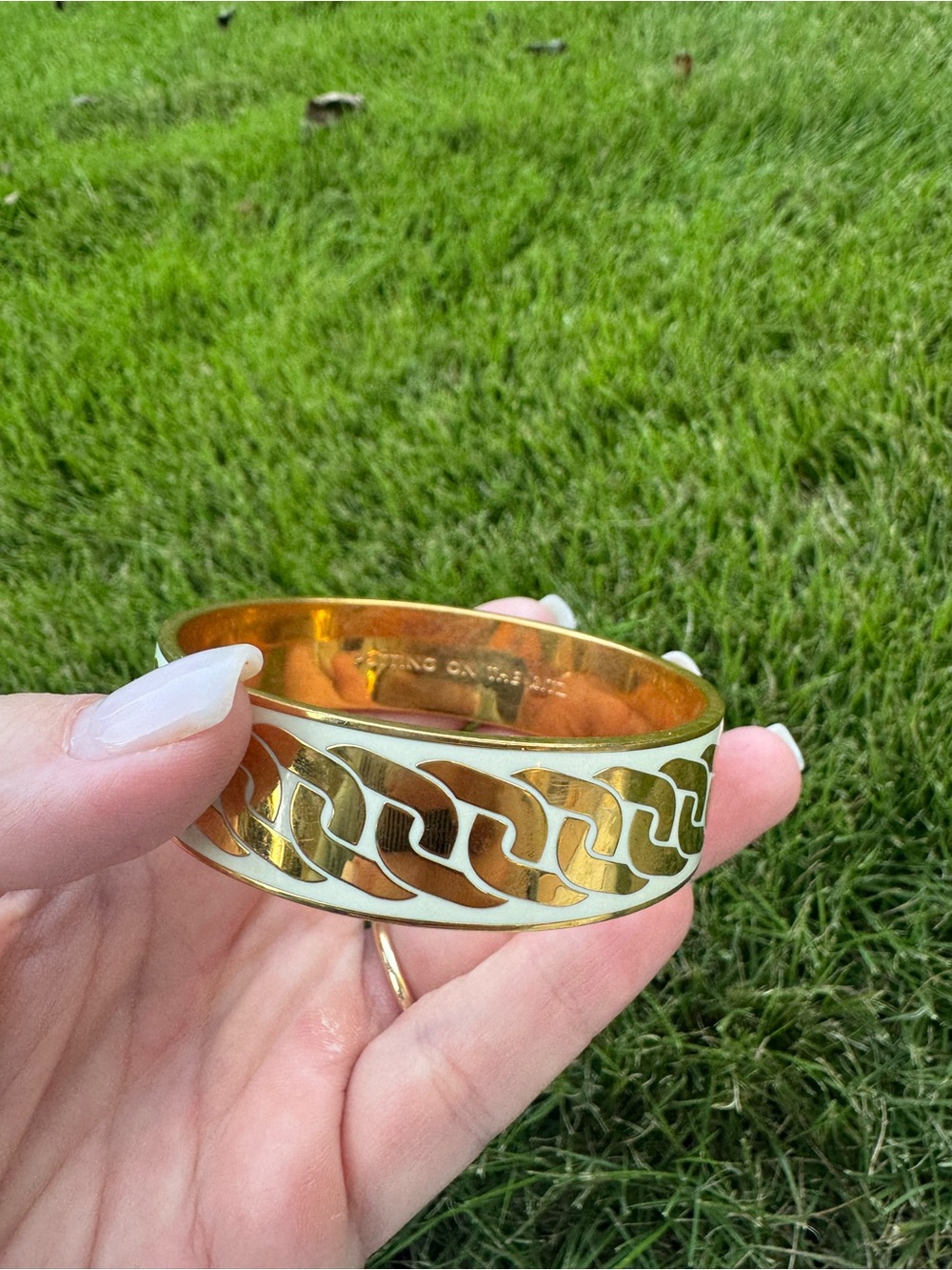 Gold and White Enamel Link-Pattern Bangle Bracelet